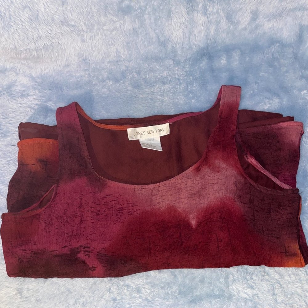 **** SOLD **** ✨5/$20✨ Women's Silk Tank Top - Picture 3 of 7